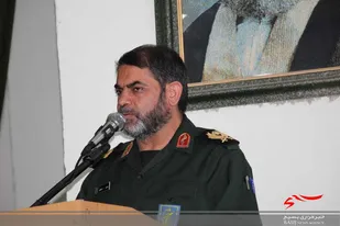 برخی می خواهند سپاه را  به پادگان ها محدود کنند