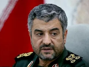 نامه جمعی از خانواده&zwnj;های شهدا به فرمانده کل سپاه