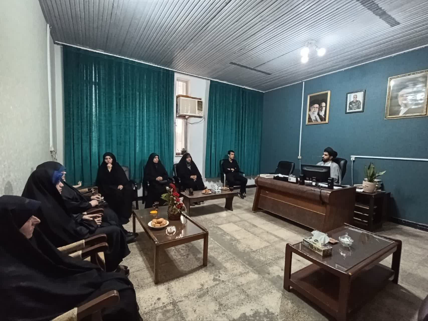 اصحاب رسانه خط‌شکنان جهاد تبیین در جنگ روایت‌ها هستند