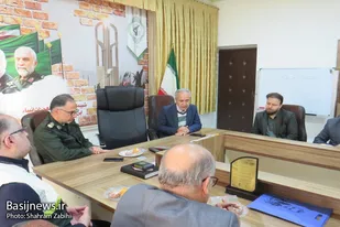 دیدار رییس بهداشت و درمان و مدیران بیمارستان&zwnj;ها با فرمانده سپاه ملایر