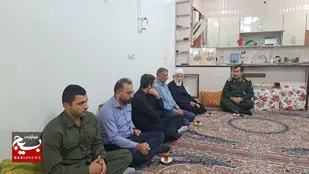 مسئولان با خانواده های شهیدان سردار پور و تاجبخش درگتوند دیدار کردند