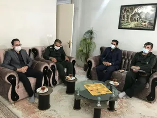 دیدار مسئولین آموزش و پروش و بسیج فرهنگیان شاهرود با خانواده شهدا+ تصاویر