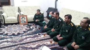 شهیدان هویت ملت ایران و محافظان عزت کشورند