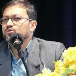 نشست سیاسی-بصیرتی در سالن همایش  ناحیه دانشجویی برگزار گردید.