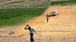 اهالی روستای سراب استان زنجان از نعمت آب شرب سالم بهره مند می شوند