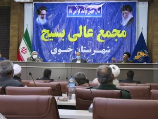 نخبگان از بیانیه گام دوم انقلاب غافل نشوند