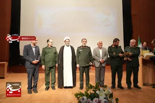 برگزاری همایش فرماندهان و رزمندگان پشتیبانی دفاع مقدس در لرستان