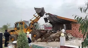 تخریب ۱۴ مورد ساخت و ساز غیر مجاز در اراضی کشاورزی بخش خاوران