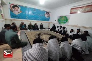 دانش آموزان آینده سازان این کشور هستند