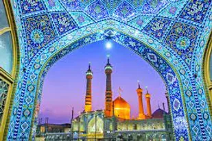 لحظه تحویل سال ۱۴۰۰ در حرم مطهر حضرت معصومه (س)
