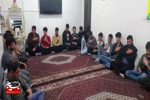 برگزاری یادواره خانگی گرامیداشت شهید &laquo;سراغی&raquo; در روستای رزینی نهاوند