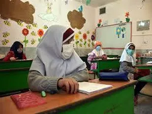 بازگشایی مدارس تا پایان آبان