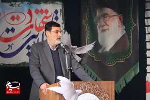 ملت ایران همواره به عهد خود در دفاع از انقلاب اسلامی و پیروی از ولایت فقیه پایبند هستند