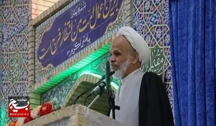 مسئولین جلوی مظاهر فساد در جامعه را بگیرند