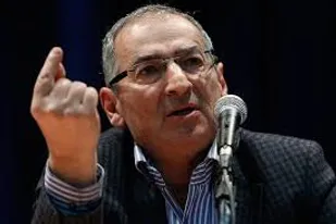 صادق زیباکلام: می&zwnj;دانستم عارف بی&zwnj;عرضه است