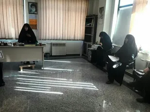 جلسه  کارگروه زن و خانواده در حوزه حضرت آسیه (س) شهر صالحیه برگزار شد