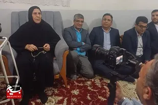 دیدار رئیس سازمان ثبت اسناد با خانواده شهید زائری