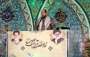 ما در جنگ ریشه هاى انقلاب پر بار اسلامى مان را محکم کردیم