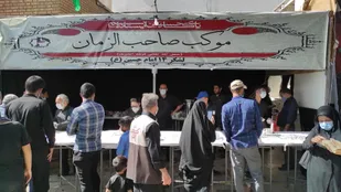 خدمات رسانی رزمندگان لشکر 14 امام حسین (علیه السلام)به جاماندگان اربعین حسینی