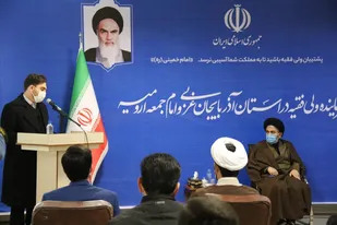 مسائل فرهنگی نباید در حاشیه قرار گیرد