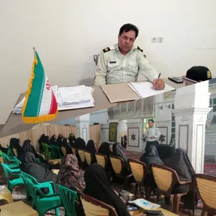 والدین لحظه ای از نظارت فرزندان در فضای مجازی غافل نباشند