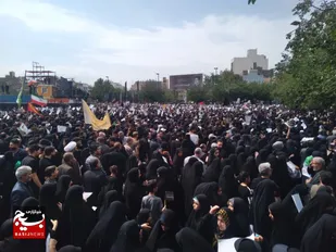 حضور بیش از سه میلیون نفر در تشییع پیکر شهدای خدمت در مشهد/ آخرین سفر استانی شهید جمهور به مشهدالرضا علیه&zwnj;السلام+تصاویر