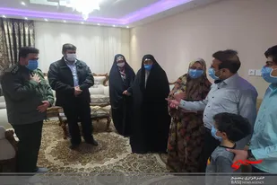 تجلیل از خانواده پرستاران توسط بسیجیان همدانی