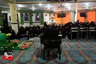 محفل سوگواره حسینی در ماه صفر در جمع خواهران در سرخه برگزار شد