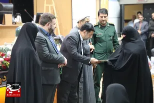 همایش &laquo;زنان اسوه مقاومت و ایثار&raquo; در قم برگزار شد