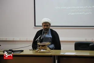 فردی اصلح و همراه با مبانی انقلاب اسلامی را انتخاب کنیم