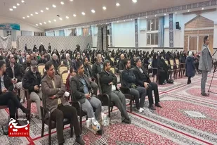 &nbsp;دشمن با جنگ رسانه&zwnj;ای به دنبال سیاه&zwnj;نمایی است/بسیجیان با تبیین و روشنگری فتنه دشمن را خنثی می&zwnj;کنند