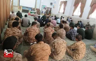 محفل انس با قرآن کریم به مناسبت هفته دفاع مقدس در زاهدان
