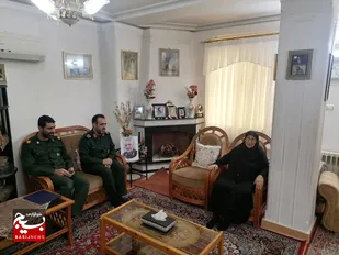 دیدار فرمانده سپاه قدس گیلان با خانواده شهیدان علیمحمدی بهنبری و نجفی در رشت