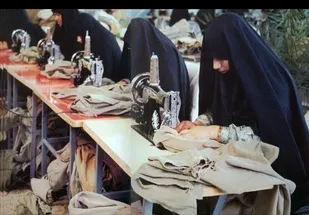 خاطرات بانوی شهرستان نظرآباد که ۸ سال در کنار رزمندگان مقاومت کرد
