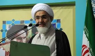 تغییر بنیان و ارزش&zwnj;های انقلاب از نشانه&zwnj;های نفوذ فتنه است