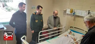 عیادت فرمانده سپاه استان زنجان از همسر شهید و مادر سه شهید والامقام استان