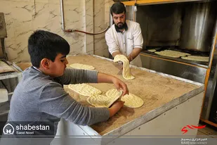 احسان نان ۱۱۴ نانوایی استان اردبیل در سالگرد ارتحال امام خمینی(ره)