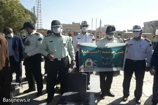 عطر افشانی و گلباران مزار شهدای شهر بهار
