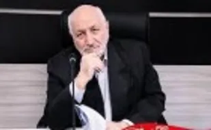 "برای شعر و ادب ، شهریاراستاداست"