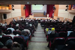 مسجدی که جوان مؤمن انقلابی تربیت کند، شکست&zwnj;ناپذیر است