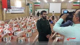 بیش از ۱۰۰۰ بسته معیشتی در مرحله سوم رزمایش کمک مومنانه در شهرستان اشتهارد توزیع شد