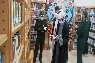 ترویج فرهنگ کتاب و کتابخوانی می تواند از آسیب های اجتماعی جلوگیری کند