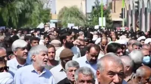 فیلم|راهپیمایی مردم نجف آباد در محکومیت اغتشاشات اخیر
