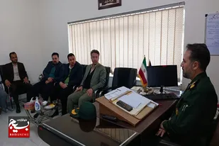 دیدار جمعی از مسئولین شهرستان نهاوند با فرمانده سپاه ناحیه به مناسبت روز پاسدار