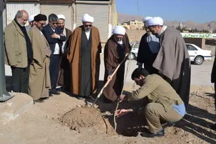 کاشت درخت به یاد شهدای روحانی در شاهرود