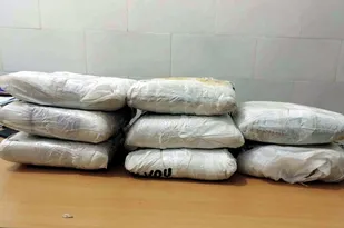کشف محموله ۵۰۰ کیلوگرم تریاک از سوداگران مرگ در استان بوشهر