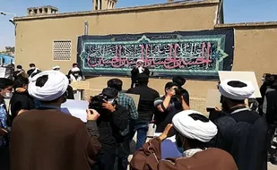 تجمع محکومیت توهین به پیامبر اکرم (ص)&zwnj;در قم برگزار شد