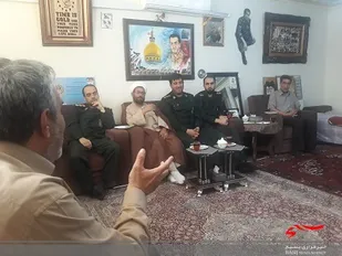 مسئولان سپاه غدیر تبریز با خانواده شهدای مدافع دیدار کردند