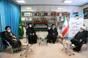 امروز بر آحاد امت مسلمان اجتناب از رفتار تفرقه انگیز واجب شرعی است