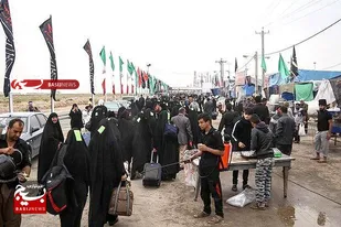 میزبانی کریمانه عراقی ها از زائران اربعین حسینی +فیلم